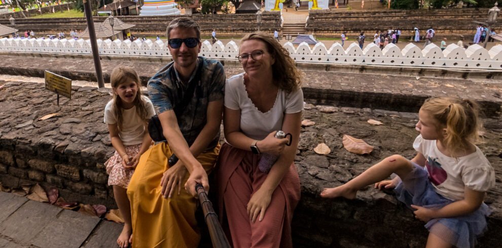 happy clients who booked honeymoon trip to srilanka with us