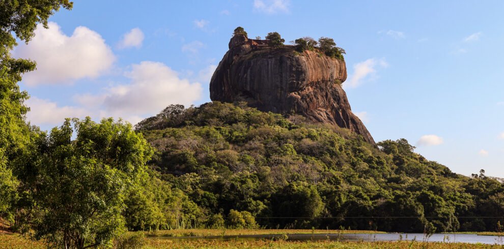 Cultural tours With H Tours Ceylon